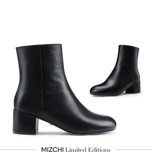 *AMATA - classic black ankle boots