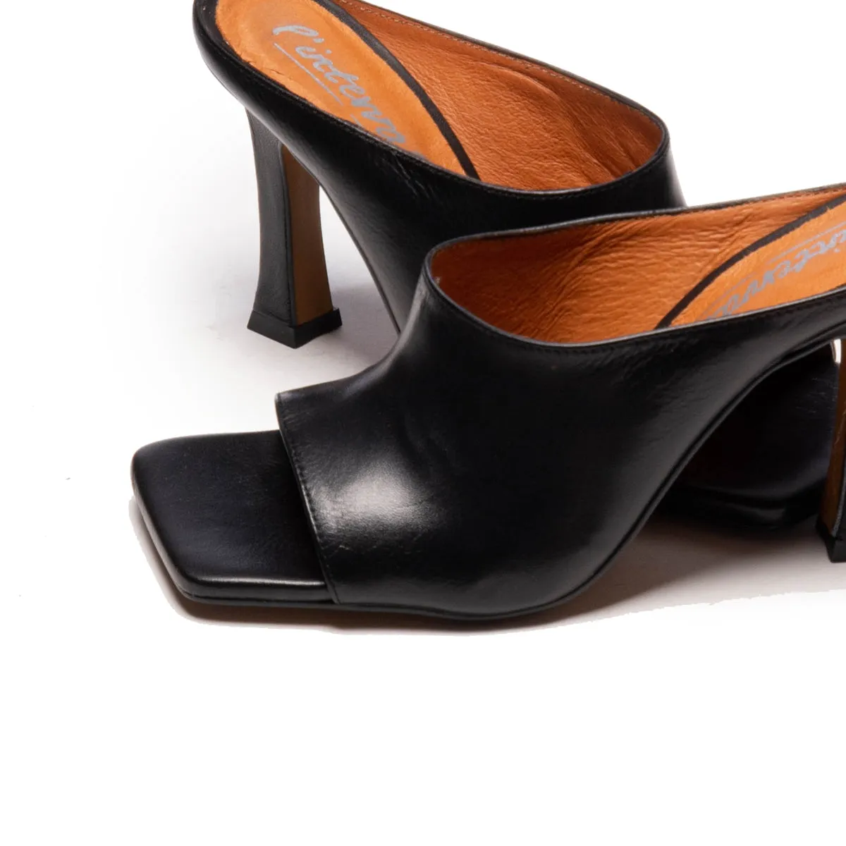 Davinci Black Leather
