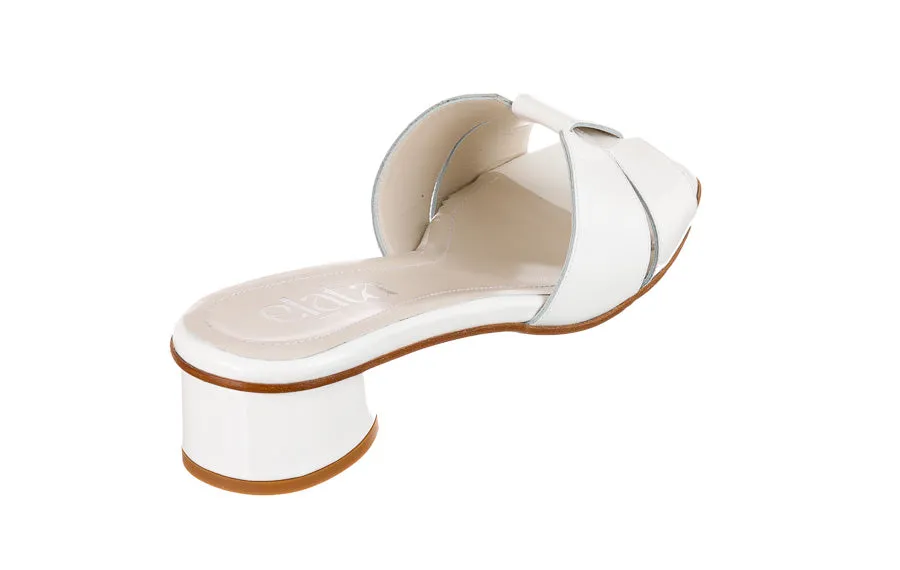 Ela Siena White