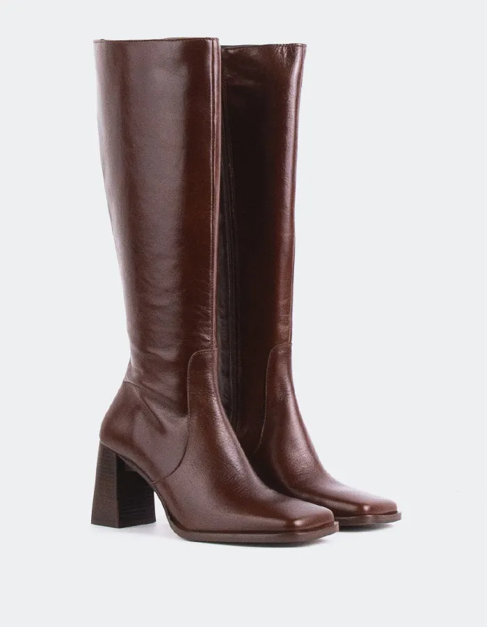 Elland Chestnut Leather