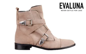 Eva Annetha Beige
