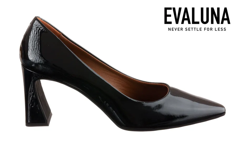 Eva Malina Black