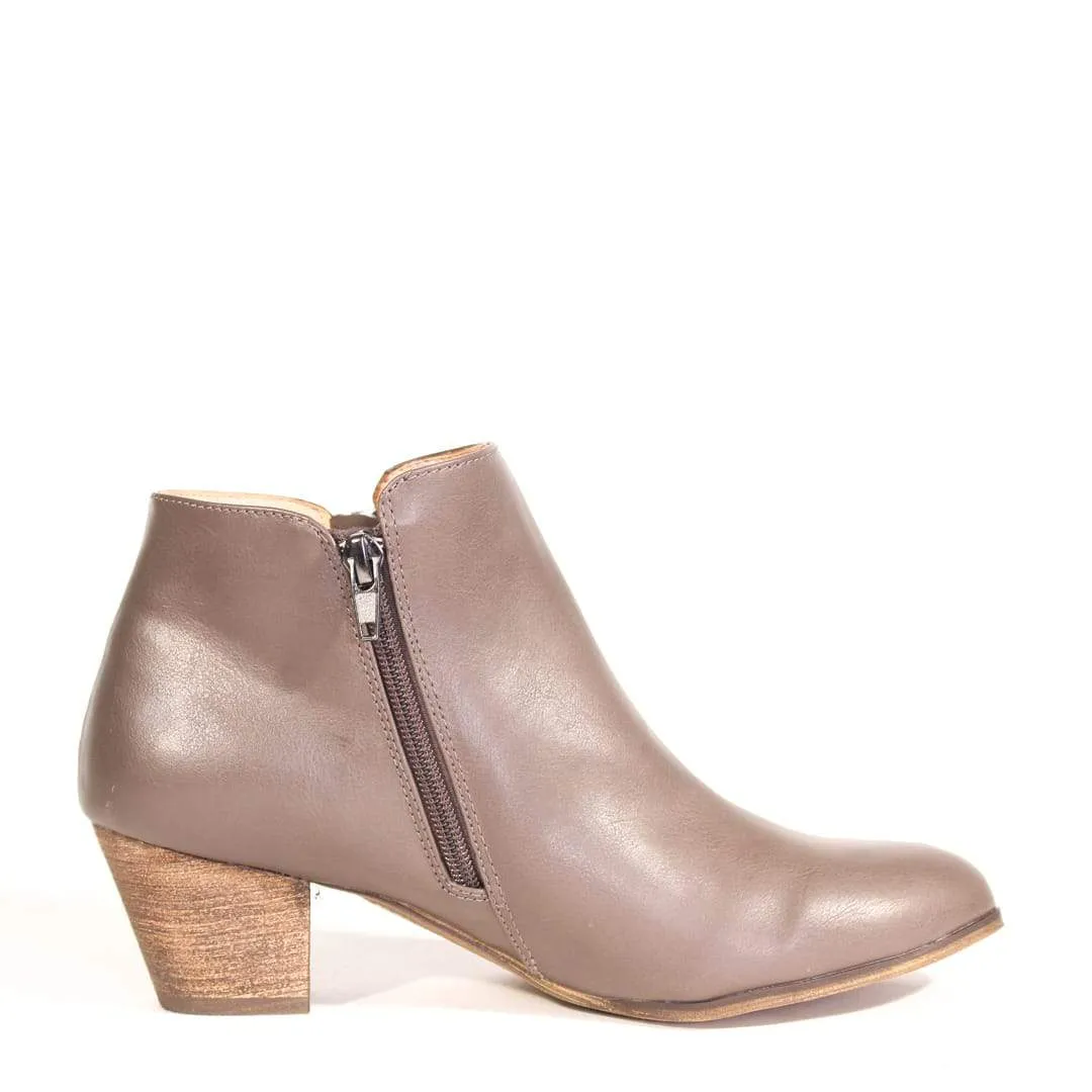 Logan Western Booties