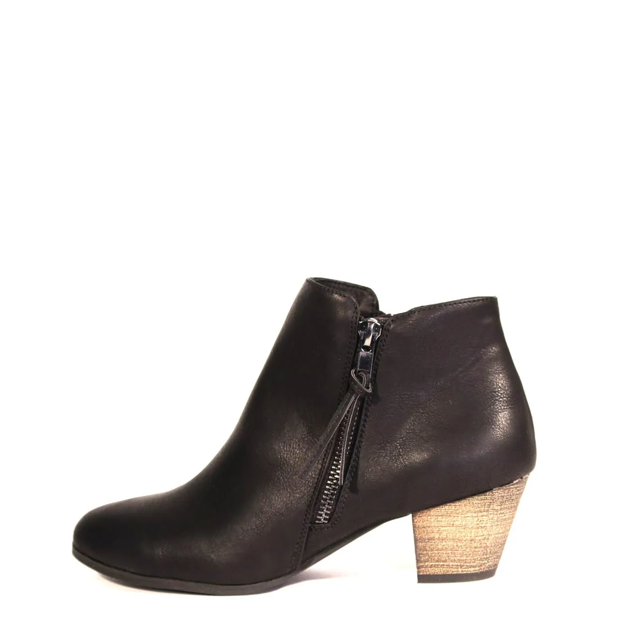 Logan Western Booties