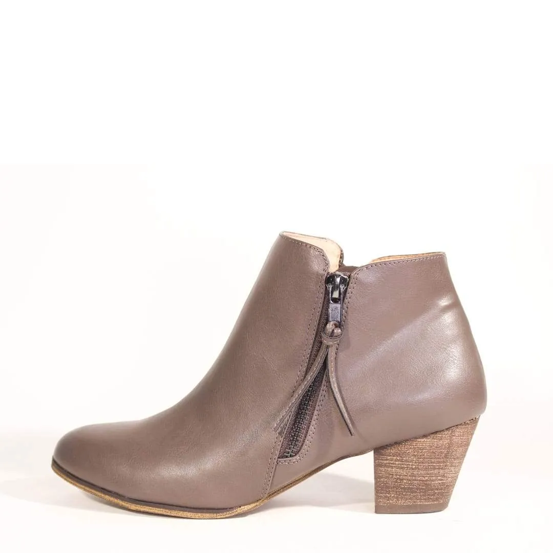 Logan Western Booties