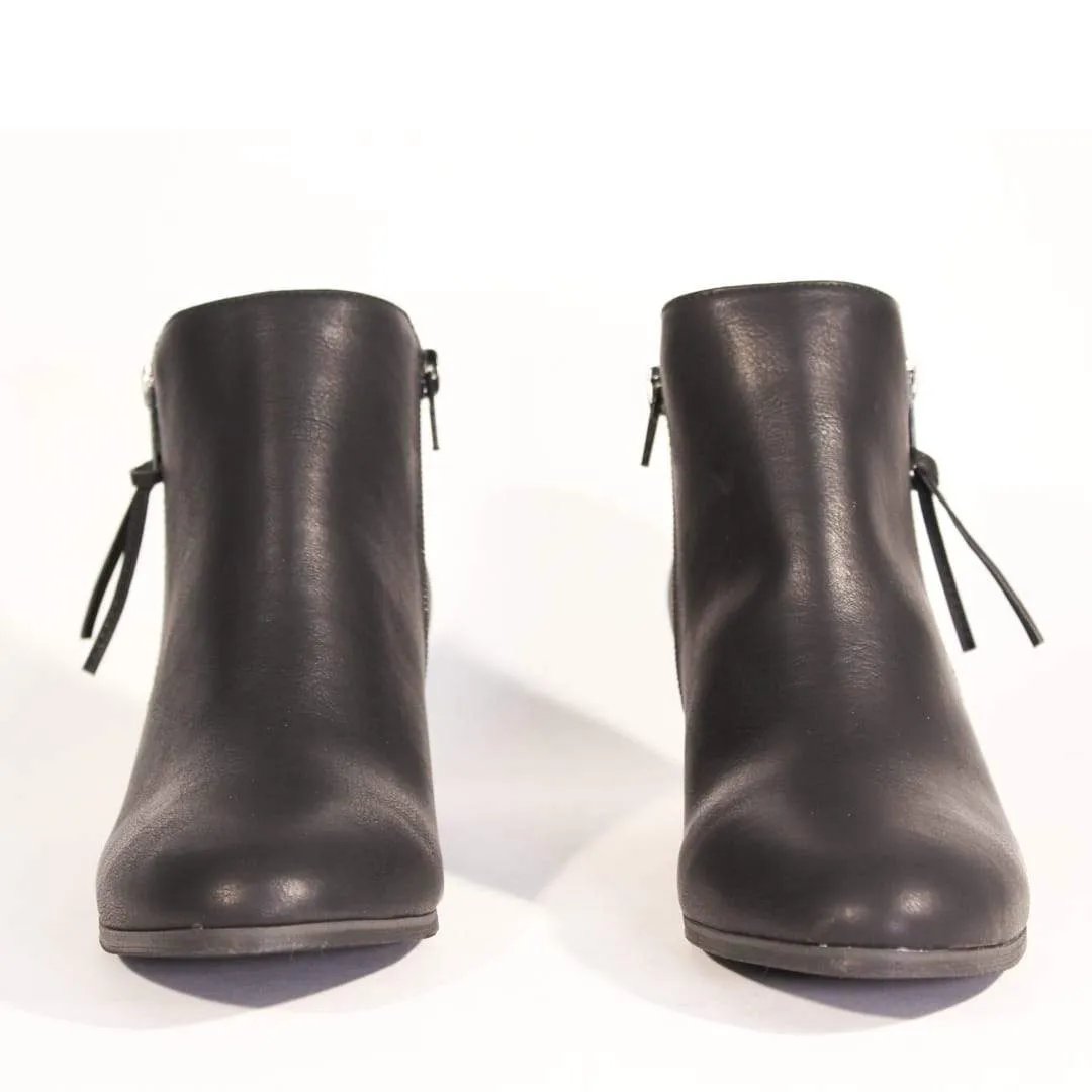 Logan Western Booties