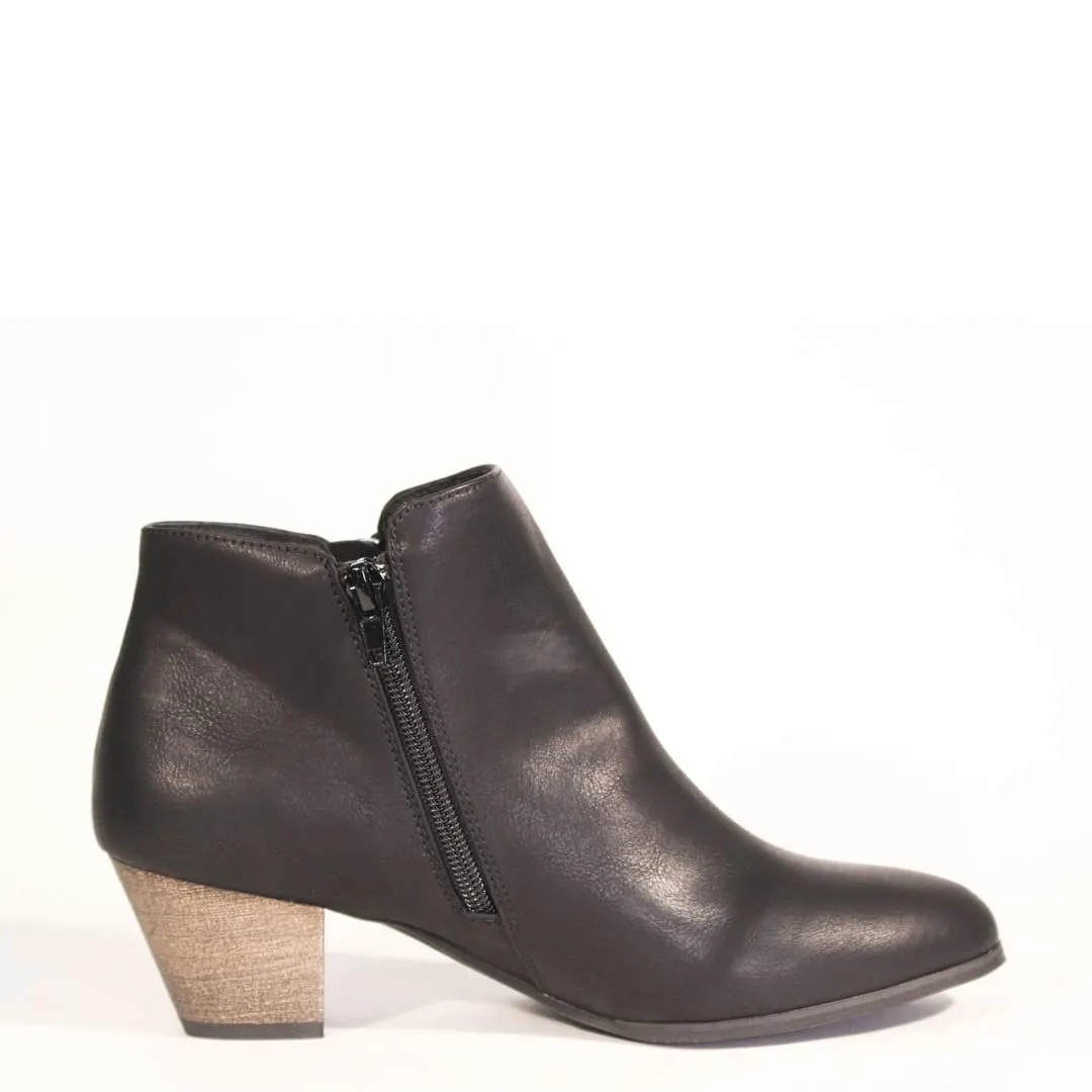 Logan Western Booties