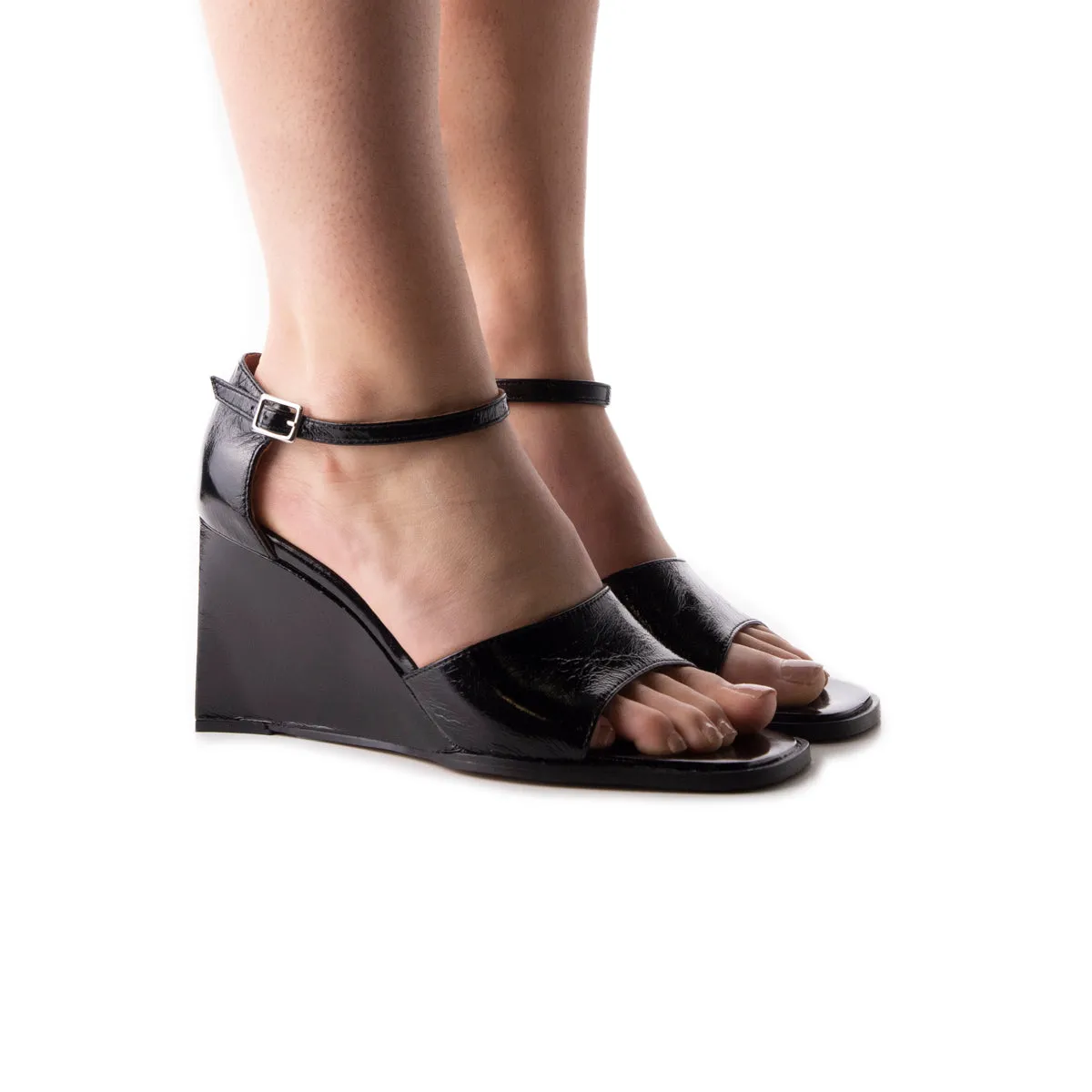Mariposa Black Leather
