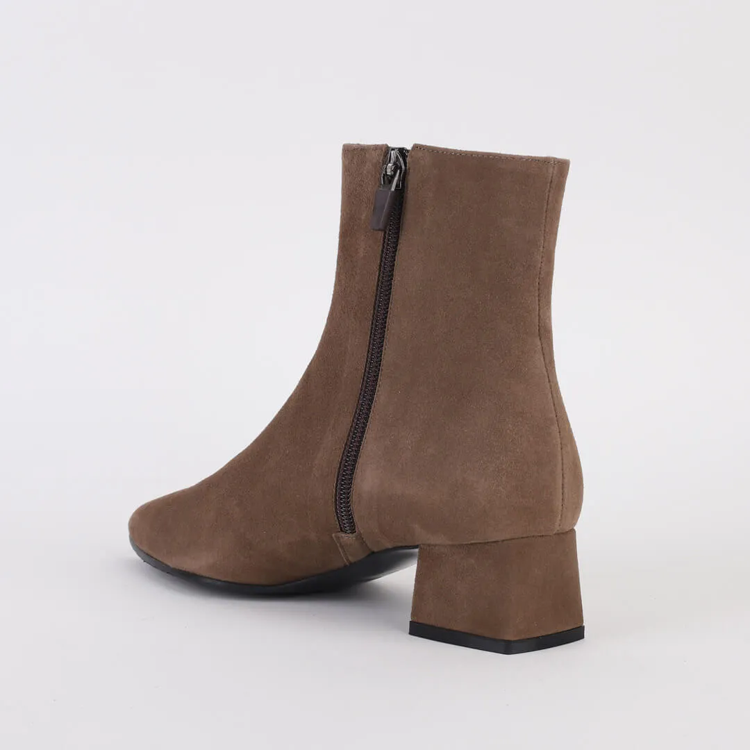 *UK size 2 - EZRA - khaki brown, 4cm heels