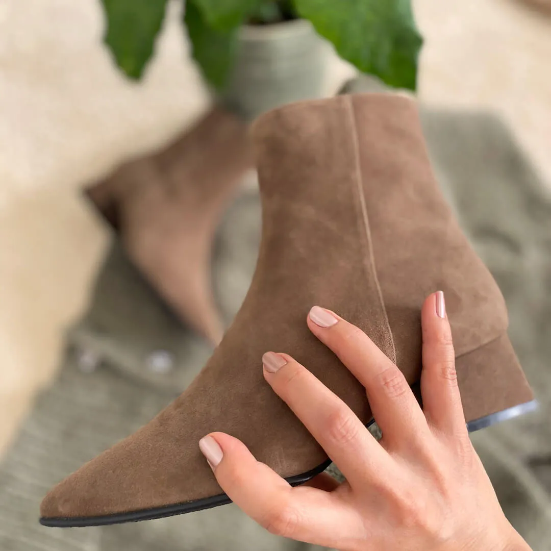 *UK size 2 - EZRA - khaki brown, 4cm heels