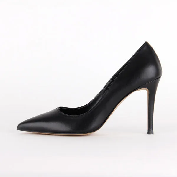 *UK size 3 - ROSE AVENUE - AW17 Court - navy , 6cm heels