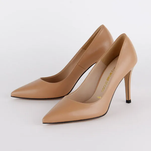 *UK size 3 - ROSE AVENUE - AW17 Court - navy , 6cm heels